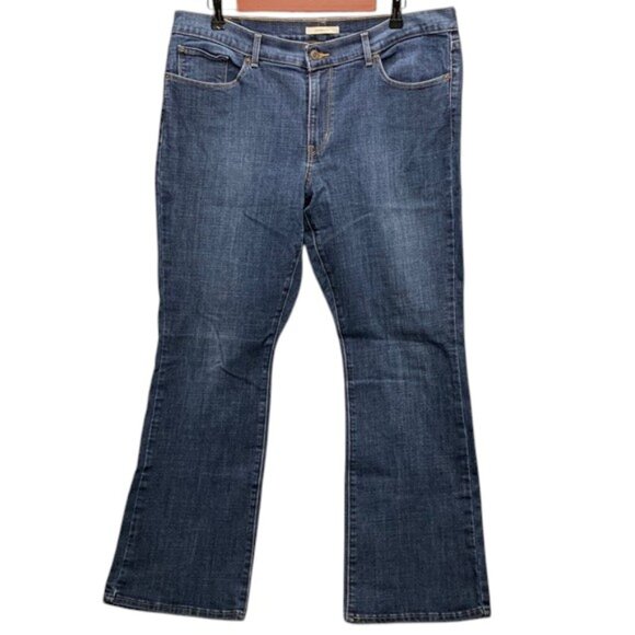 Levi’s 515 Bootcut Jeans Women’s 33W Blue Mid Rise Stretch Denim Classic Fit - Picture 1 of 16